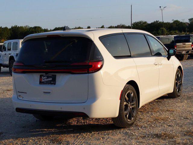 new 2026 Chrysler Pacifica car, priced at $42,937