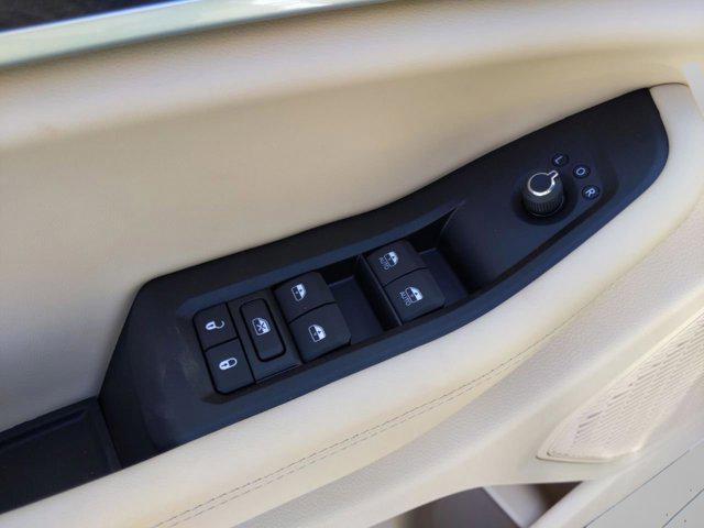 new 2025 Jeep Grand Cherokee car, priced at $43,230