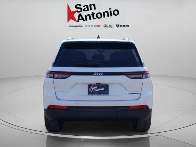 new 2025 Jeep Grand Cherokee car, priced at $43,230