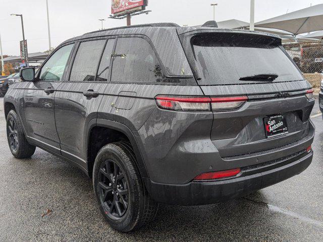 new 2025 Jeep Grand Cherokee car, priced at $40,209