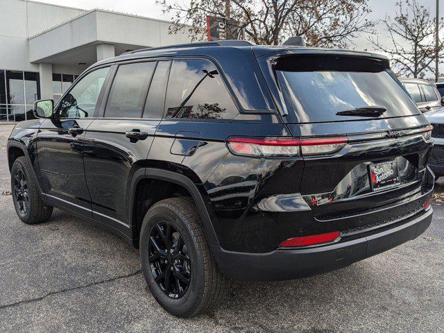 new 2025 Jeep Grand Cherokee car, priced at $38,769