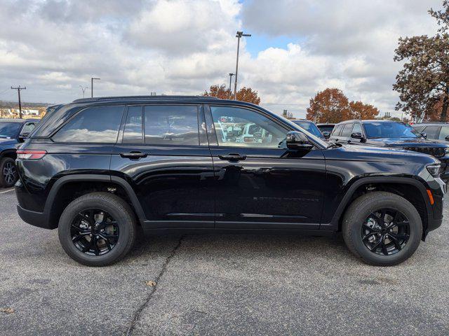 new 2025 Jeep Grand Cherokee car, priced at $38,769