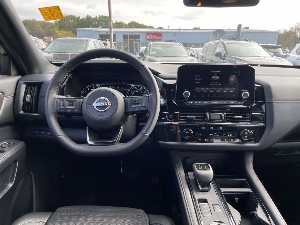 new 2025 Nissan Pathfinder car, priced at $39,548