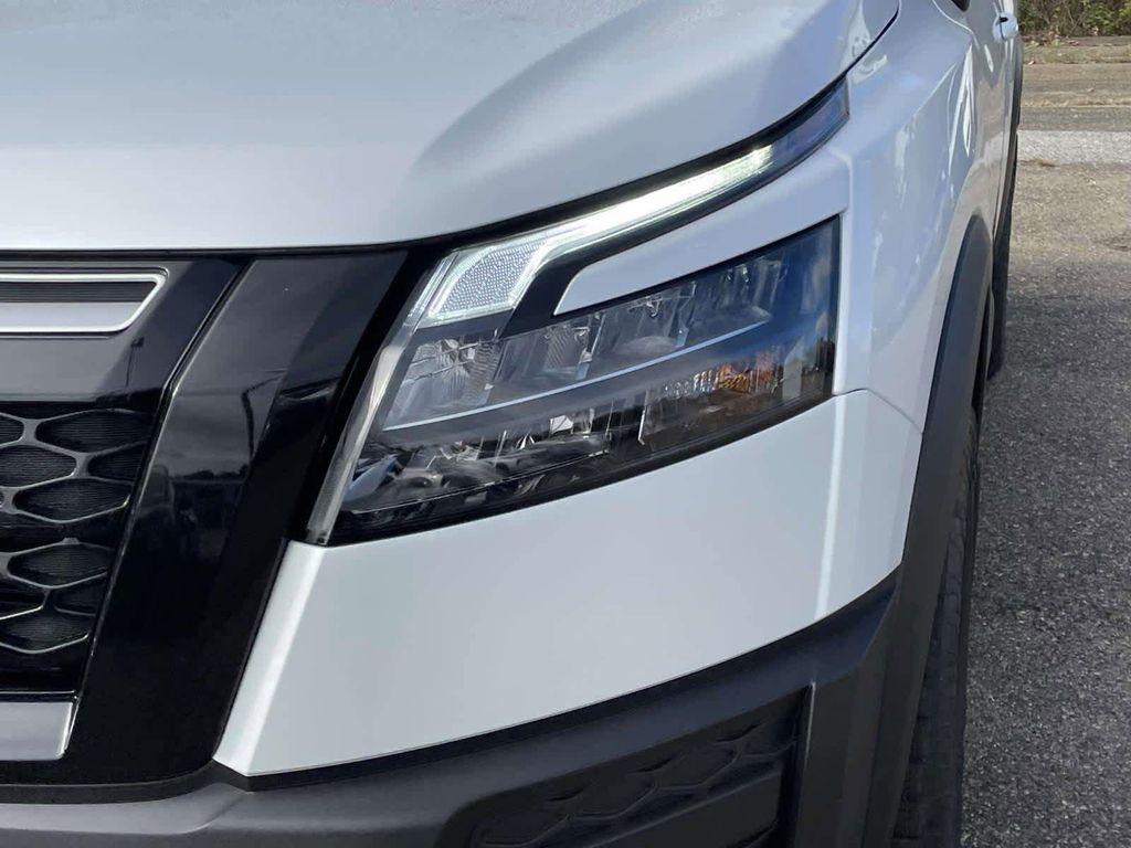 new 2025 Nissan Pathfinder car, priced at $39,548