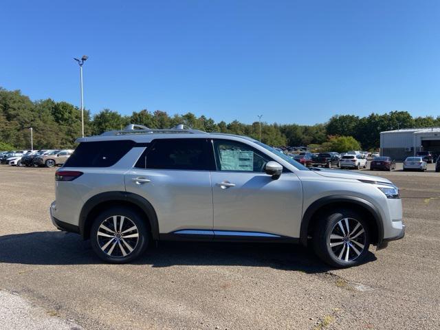 new 2024 Nissan Pathfinder car, priced at $49,116