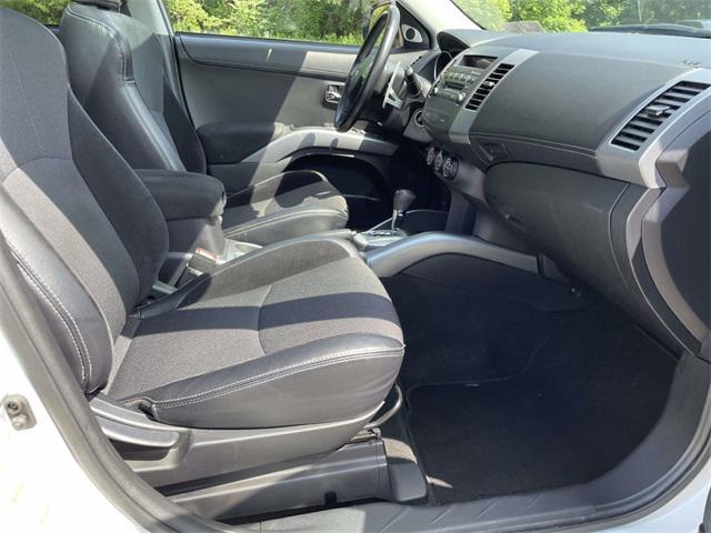 used 2011 Mitsubishi Outlander car, priced at $12,550