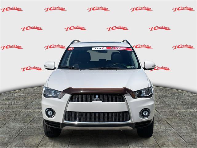 used 2011 Mitsubishi Outlander car, priced at $12,550