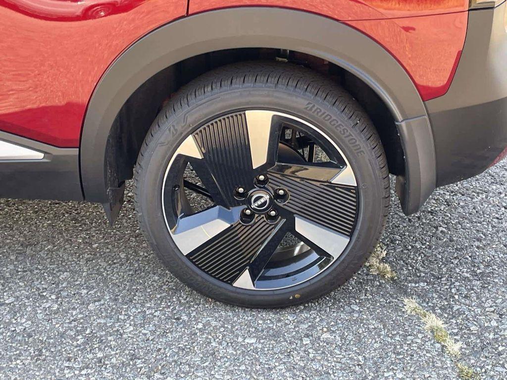 new 2025 Nissan Kicks car, priced at $31,281