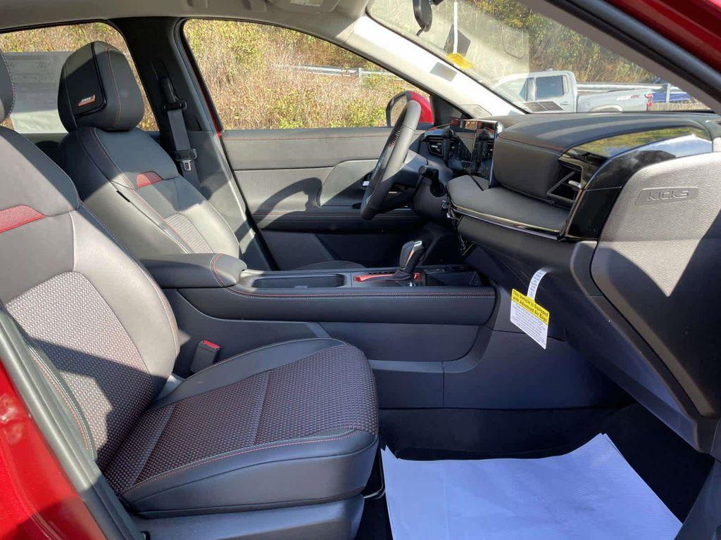 new 2025 Nissan Kicks car, priced at $31,281