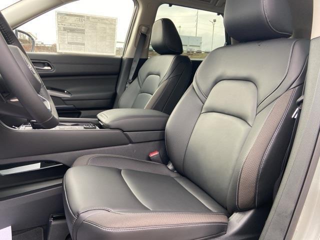 new 2025 Nissan Pathfinder car, priced at $45,610