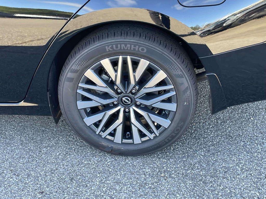 new 2025 Nissan Altima car, priced at $27,522