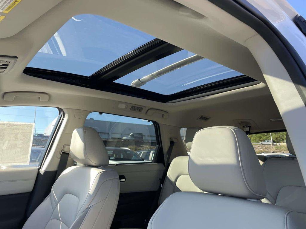 new 2025 Nissan Pathfinder car, priced at $42,280