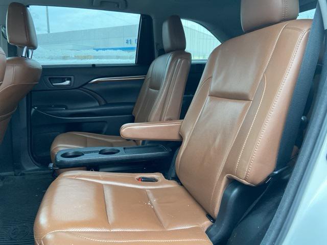 used 2018 Toyota Highlander car, priced at $18,926