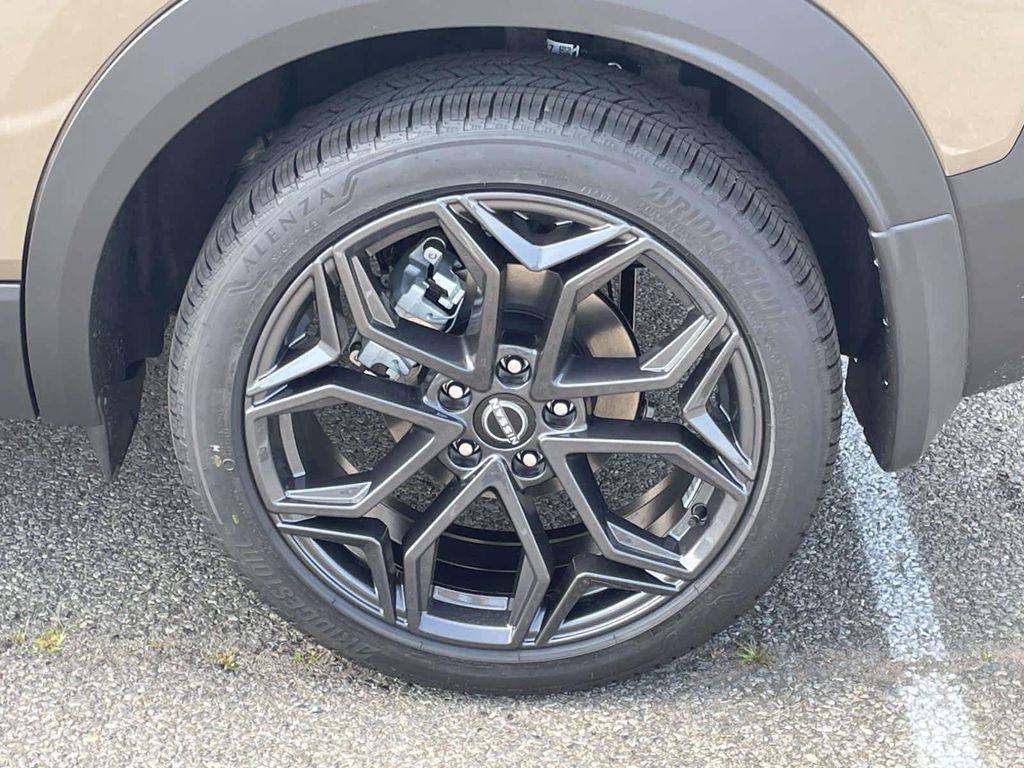 new 2025 Nissan Kicks car, priced at $31,564