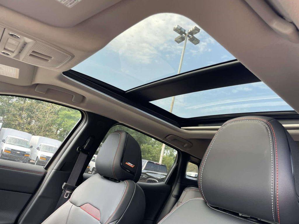 new 2025 Nissan Kicks car, priced at $31,564