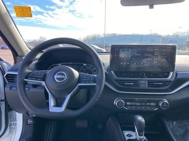 new 2025 Nissan Altima car, priced at $32,590