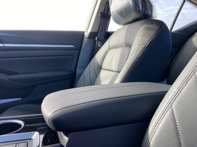 new 2025 Nissan Altima car, priced at $32,590