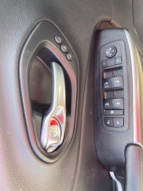used 2021 Jeep Cherokee car