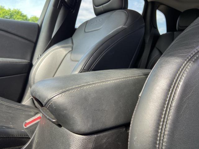 used 2021 Jeep Cherokee car