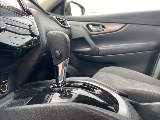 used 2016 Nissan Rogue car, priced at $10,794