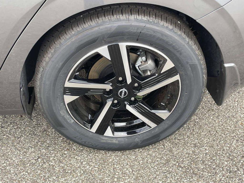 new 2025 Nissan Sentra car, priced at $22,923