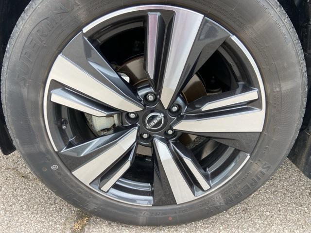 used 2022 Nissan Rogue car, priced at $29,141
