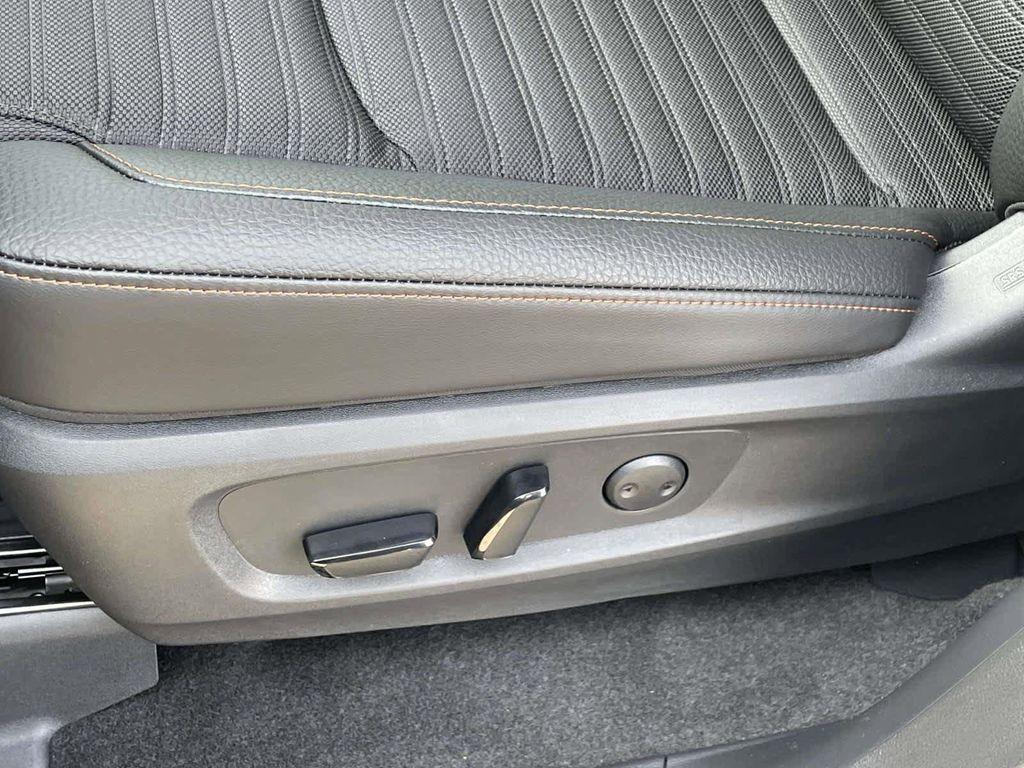 new 2025 Nissan Pathfinder car, priced at $38,735