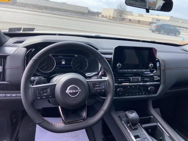 new 2025 Nissan Pathfinder car, priced at $43,439
