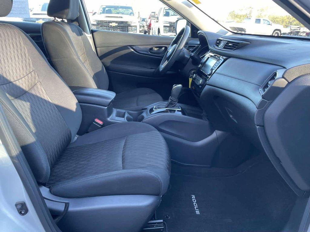used 2020 Nissan Rogue car, priced at $19,550