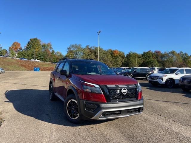 new 2024 Nissan Pathfinder car, priced at $42,643