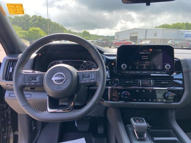 new 2025 Nissan Pathfinder car, priced at $43,438