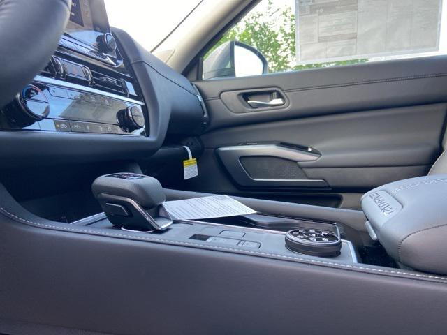 new 2025 Nissan Pathfinder car, priced at $46,349