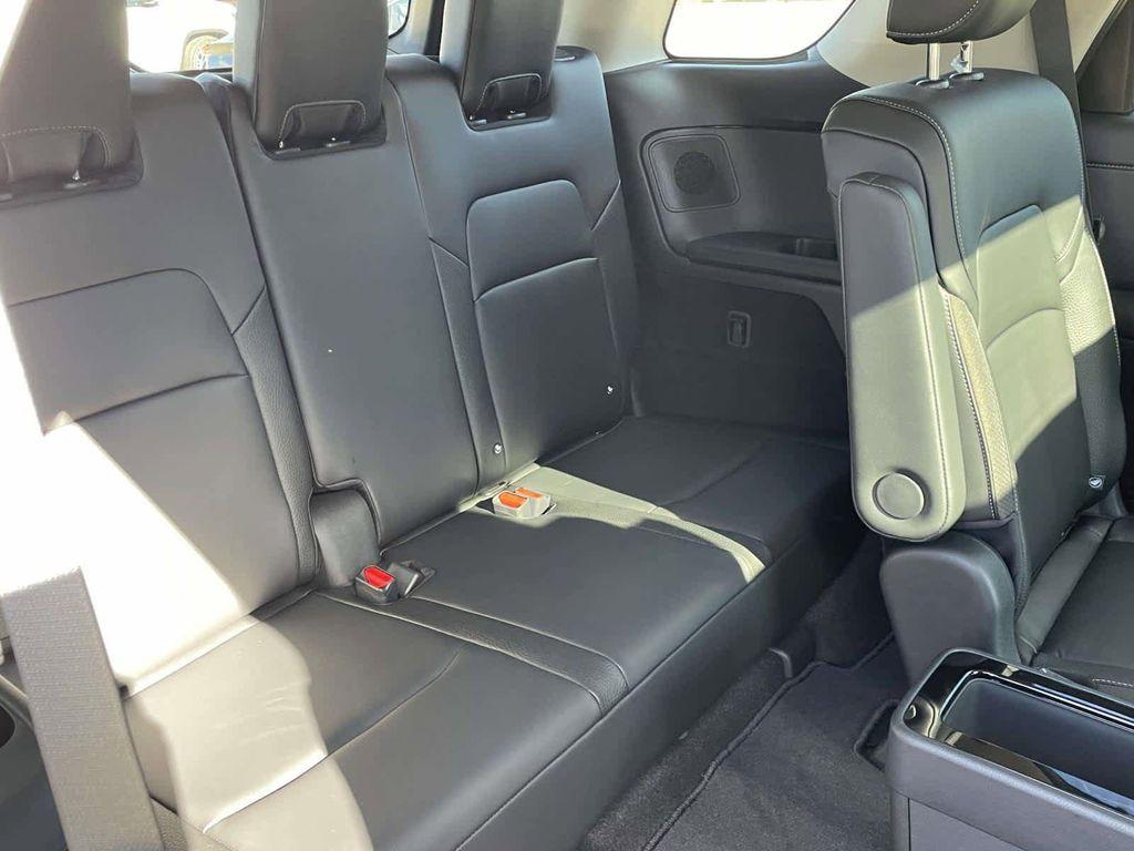 new 2025 Nissan Pathfinder car, priced at $41,517