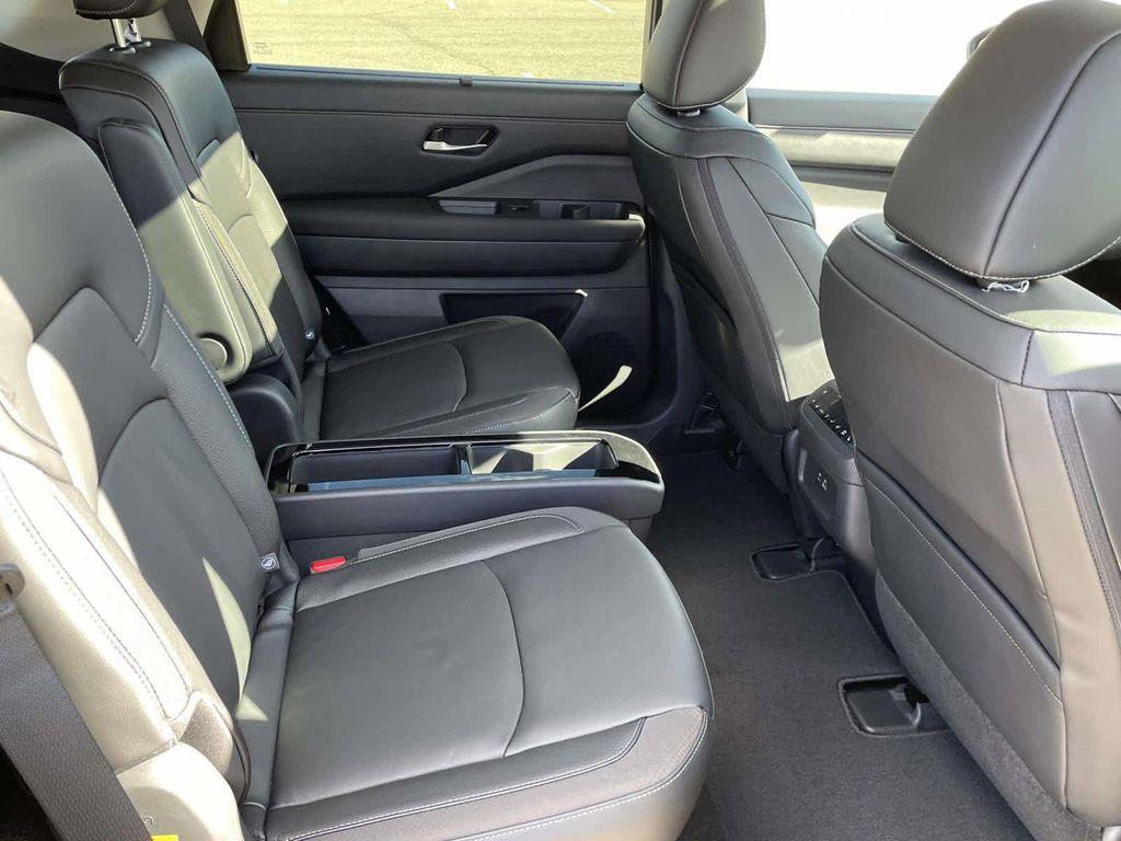 new 2025 Nissan Pathfinder car, priced at $41,517