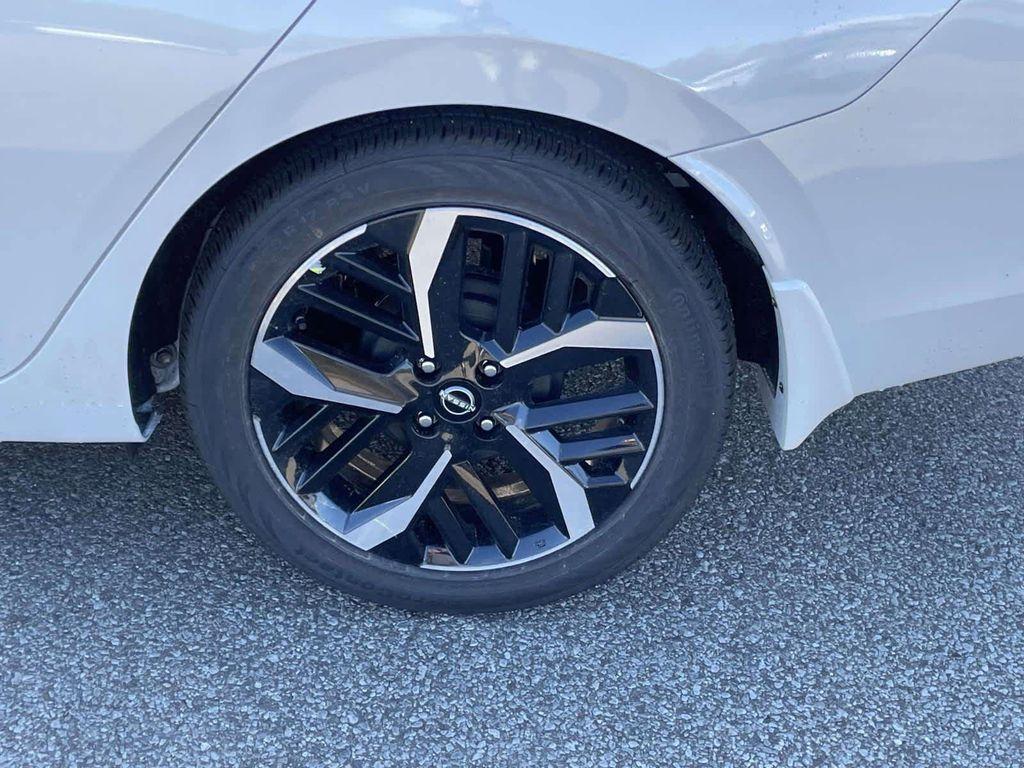 new 2025 Nissan Versa car, priced at $21,923