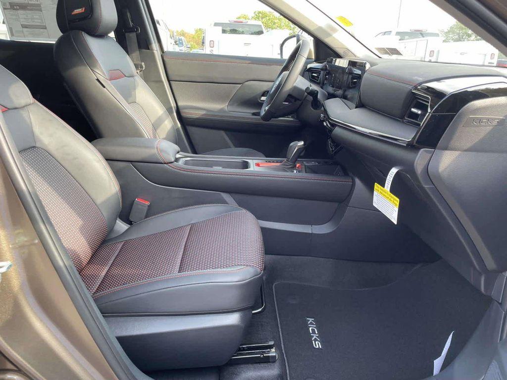 new 2025 Nissan Kicks car, priced at $30,367