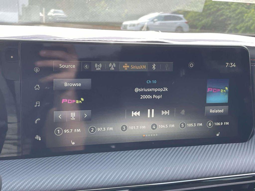 new 2025 Nissan Kicks car, priced at $30,367