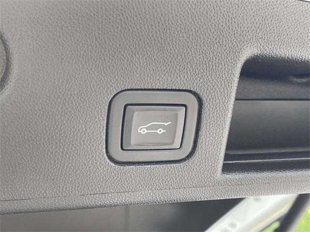 used 2021 Chevrolet Equinox car, priced at $21,602