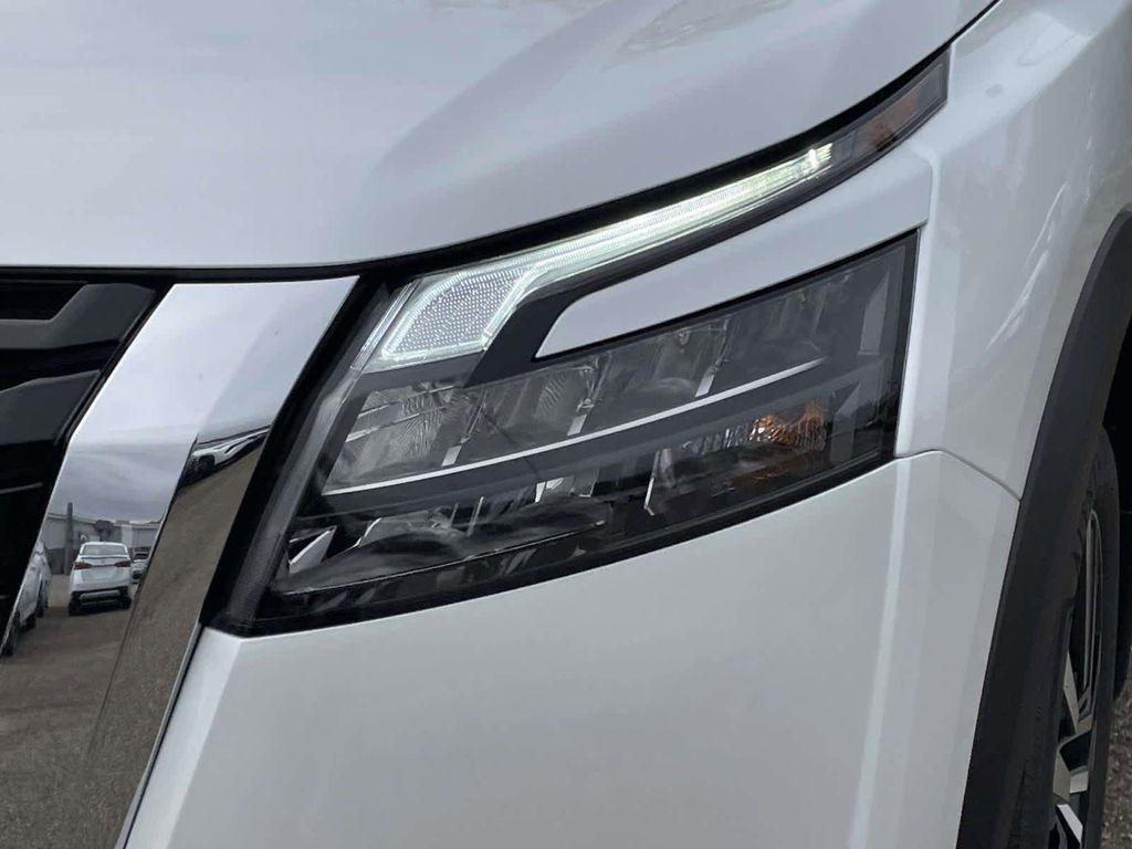 new 2025 Nissan Pathfinder car, priced at $47,129