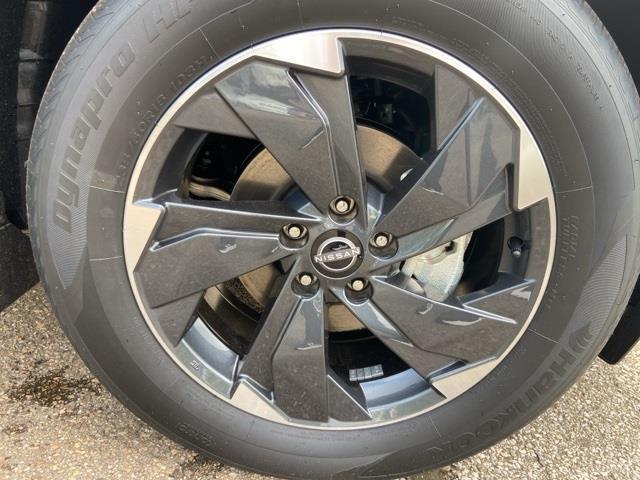 new 2025 Nissan Rogue car, priced at $33,305