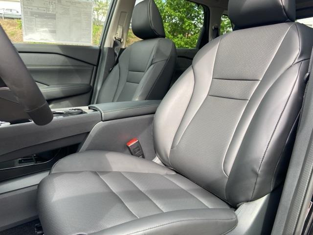 new 2025 Nissan Rogue car, priced at $33,305