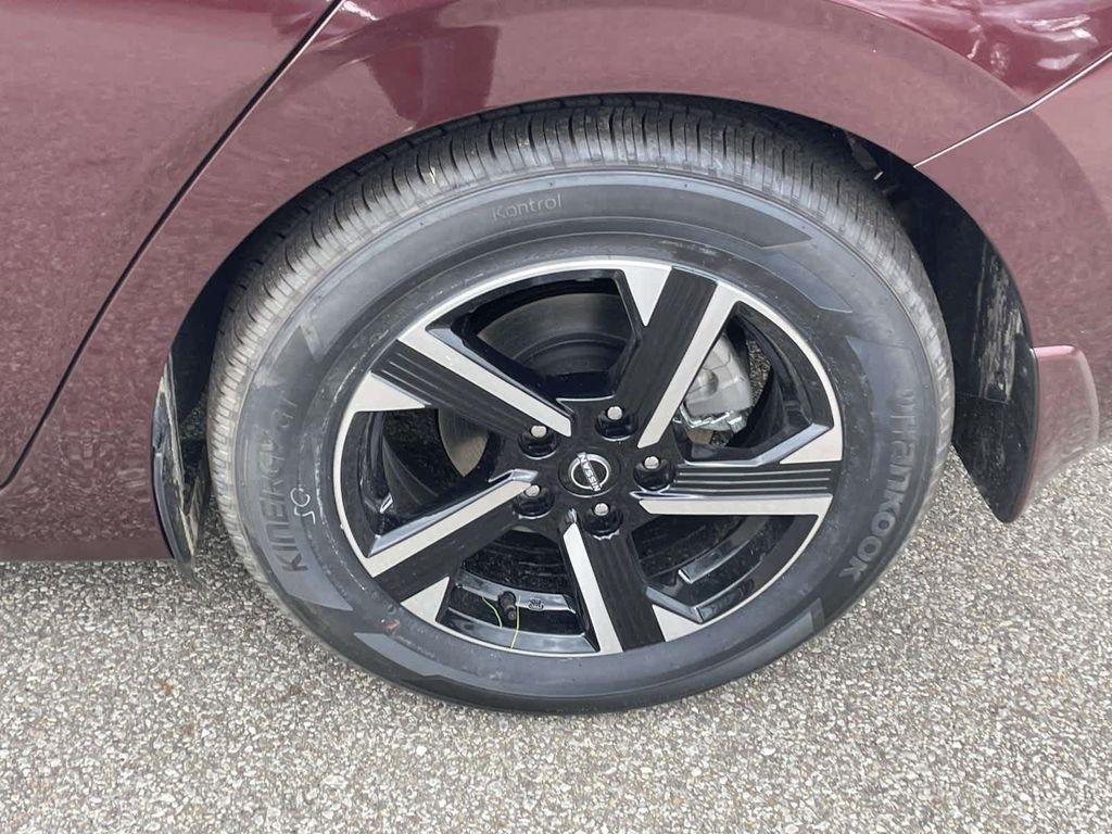 new 2025 Nissan Sentra car, priced at $22,923