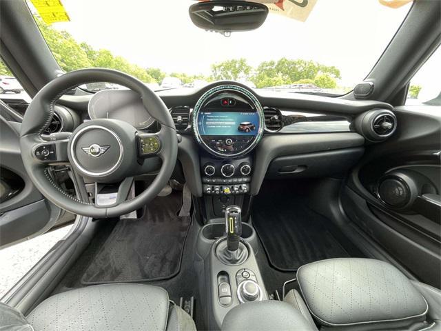 used 2023 MINI Hardtop car, priced at $21,089