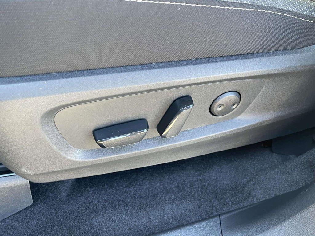 new 2025 Nissan Pathfinder car, priced at $36,150