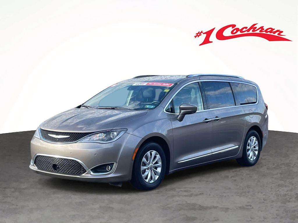 used 2018 Chrysler Pacifica car, priced at $10,550