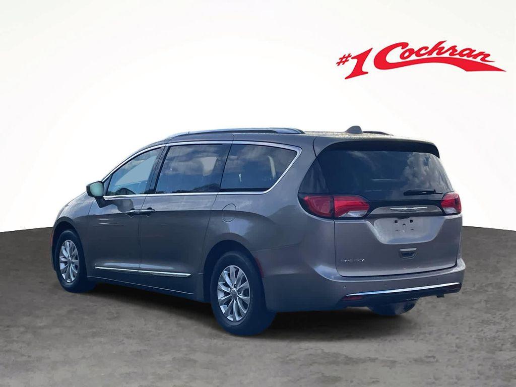 used 2018 Chrysler Pacifica car, priced at $10,550