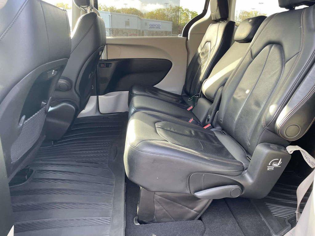 used 2018 Chrysler Pacifica car, priced at $10,550