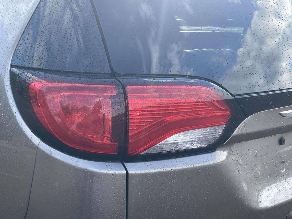 used 2018 Chrysler Pacifica car, priced at $10,550