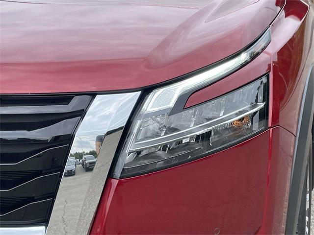 used 2023 Nissan Pathfinder car, priced at $35,063