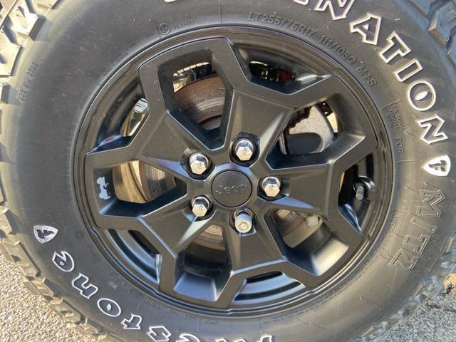 used 2022 Jeep Gladiator car, priced at $32,281